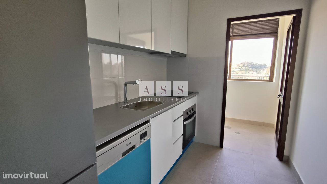 Apartamento T1+1 em Oliveira do Douro completamente renovado