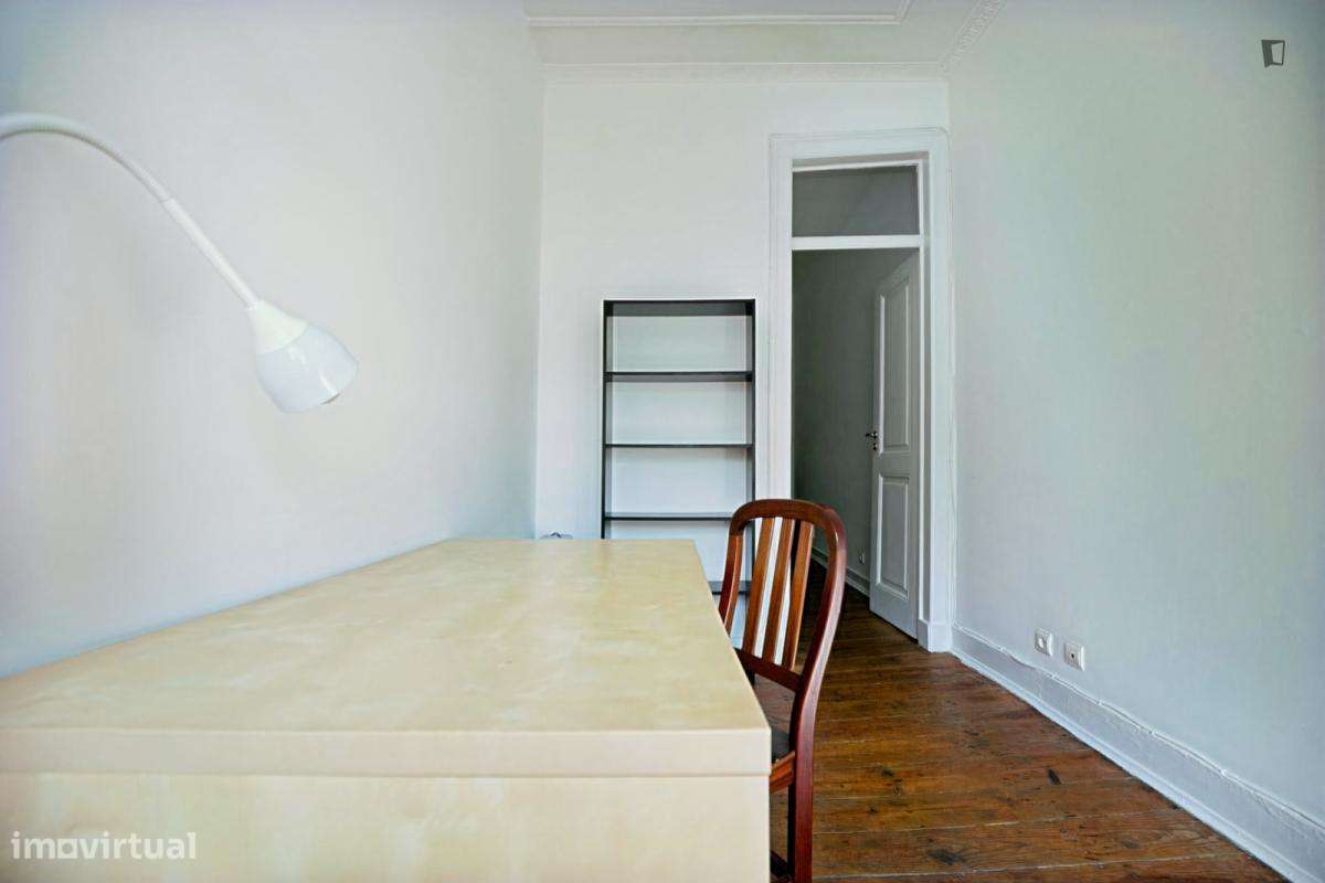Quarto - localizado em Picoas Lisbon - Grande imagem: 5/30