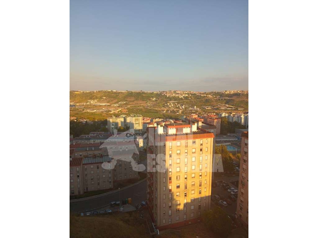 T2 - STº ANTÓNIO DOS CAVALEIROS 280 000€-5