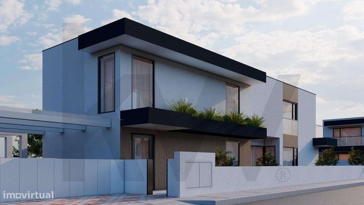 Elegante Moradia T3+1 com Jardim, Piscina e 3 Suites – Abrunheira-3