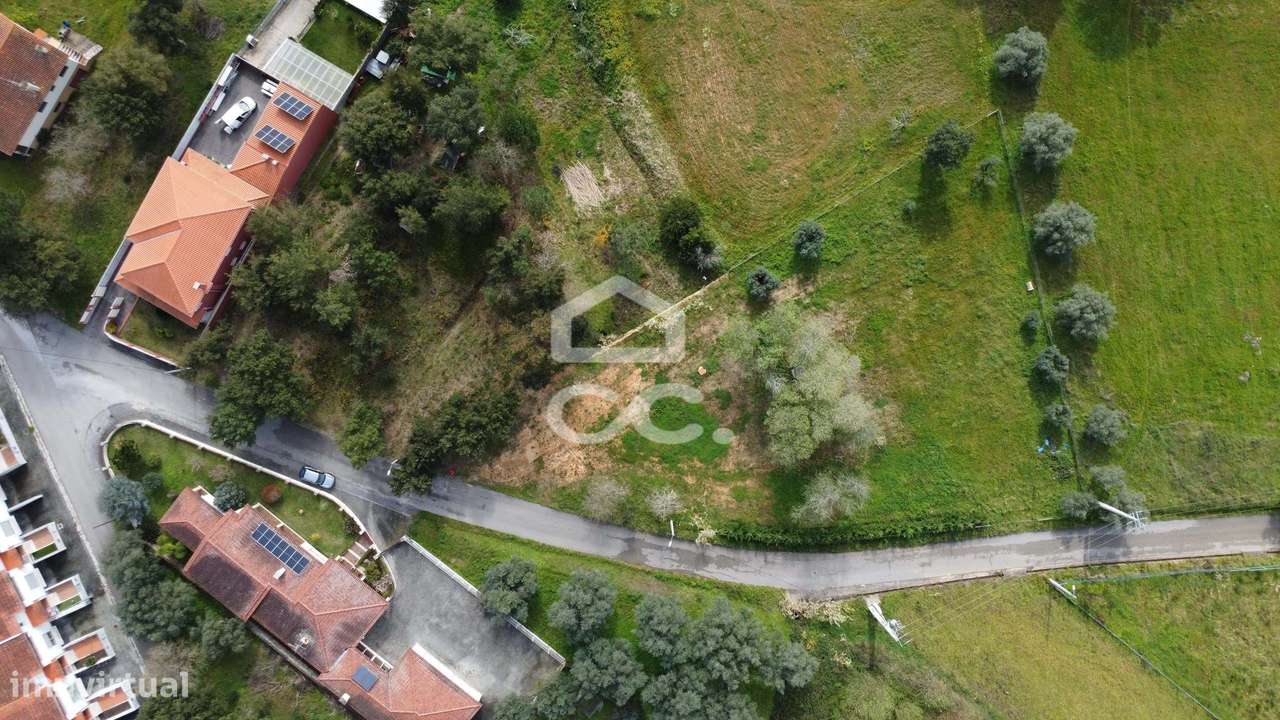 Terreno c/2440m2 e projeto aprovado para moradia isolada em Parceiros - Grande imagem: 3/24