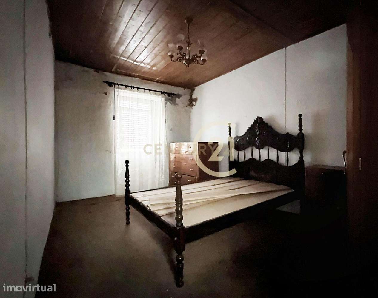 Moradia T3  em Ribeirinha, Angra do Heroísmo - Oportunidade de Recuper - Grande imagem: 5/9