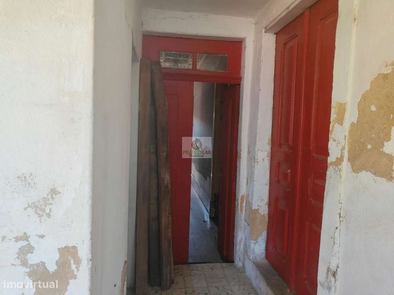 Moradia para restaurar  com terreno para construção em Nariz-7