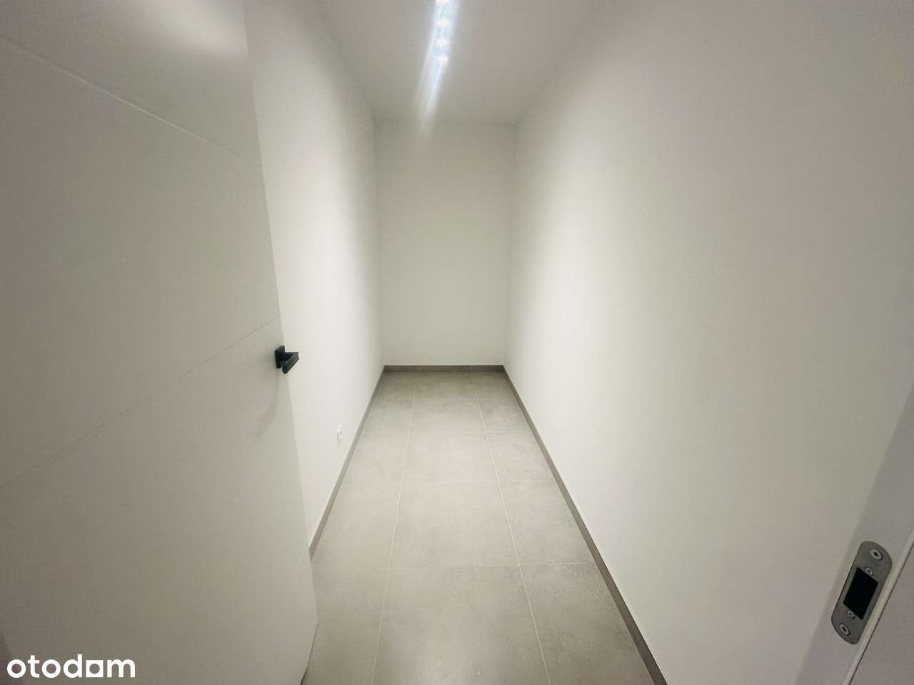 Wyposażone mieszkanie z garderobą i balkonem nowe budownictwo - Pełny obrazek: 4/9