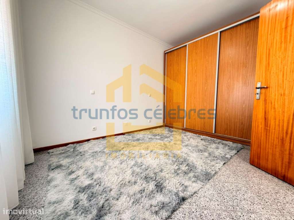 *Moradia T3+1 Renovada | Terraço Privativo | A 600 m da Praia e 400...-17