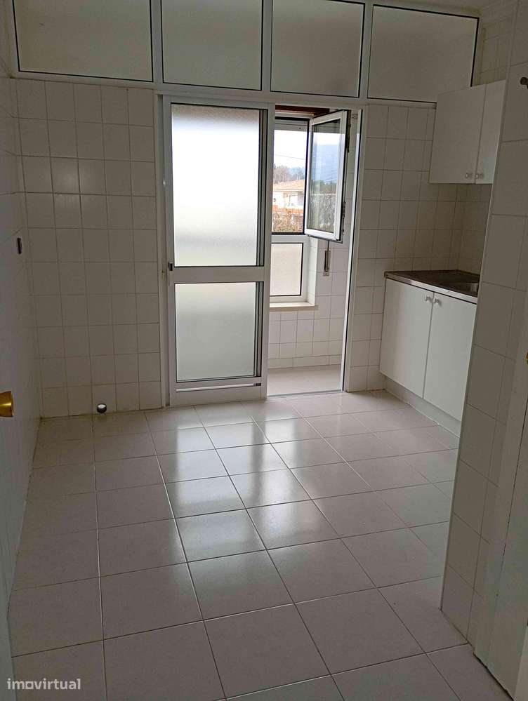 T2  em Tondela com Boa Localização!Rés/chão!Melhor relação preço/oport - Grande imagem: 4/9