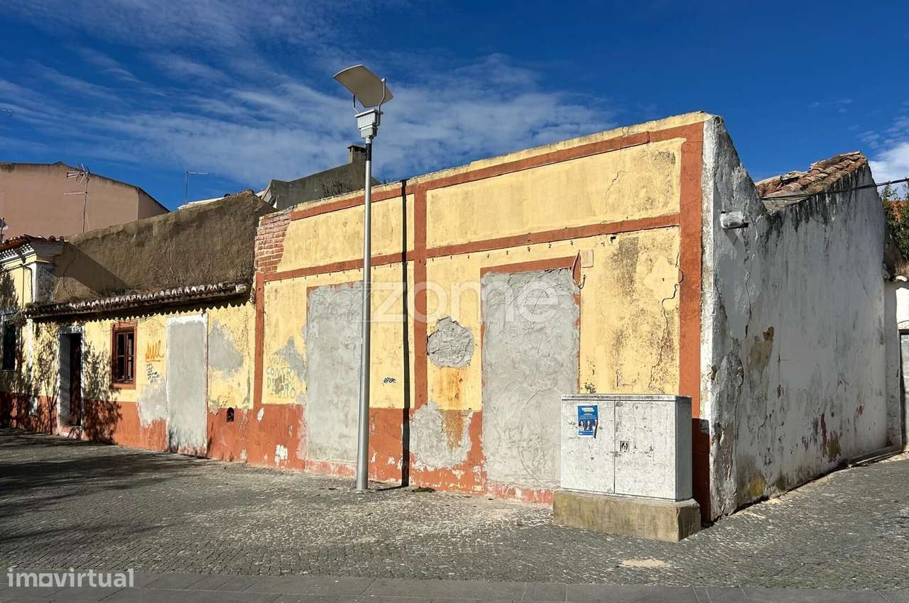 Prédio devoluto - Zona ARU em Grândola - Grande imagem: 5/12