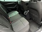 Skoda Octavia 2.0 TDI SCR Style DSG - 8