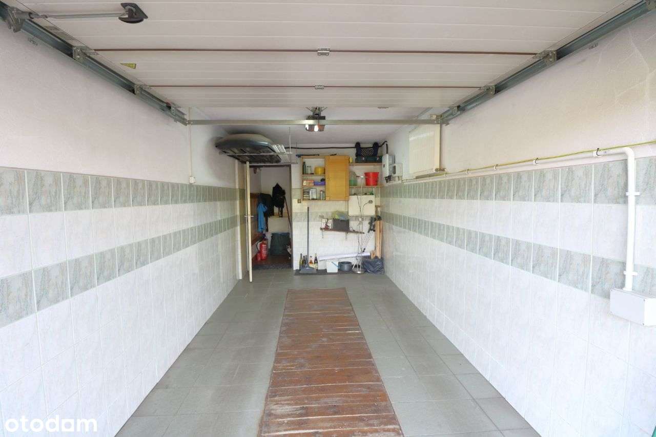 Twój dom rodzinny w spokojnej dzielnicy-19