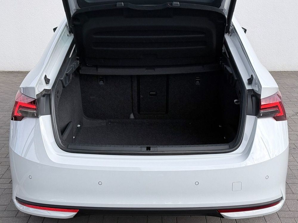 Skoda Octavia 1.5 TSI MHEV Selection DSG 2024 — zdjęcie 5