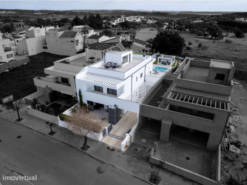 Moradia de Luxo T2+2 | Turquesa Residence-44