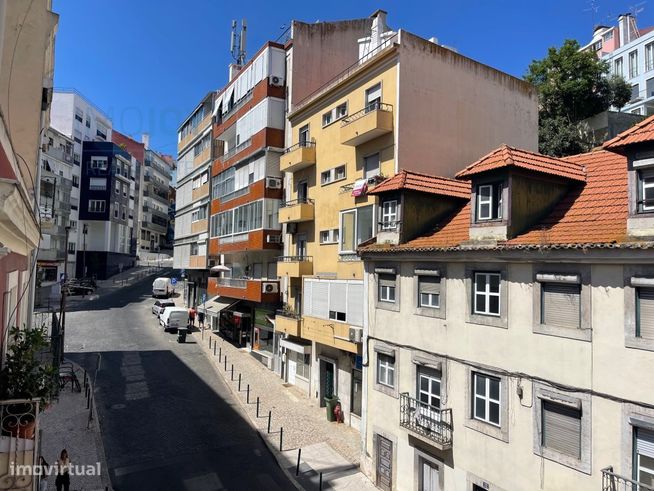 Apartamento T2 na Graça, Lisboa-20