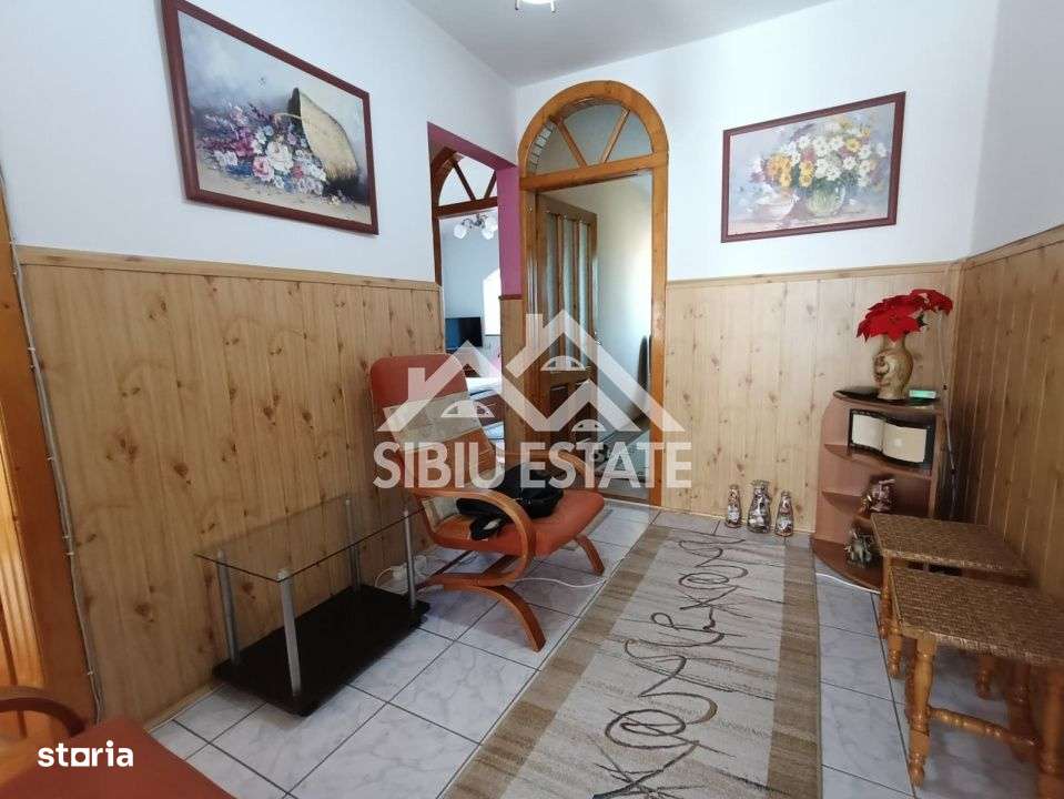 Apartament de vanzare cu 3 camere, decomandat -55 mp. balcon, pivnita - Imagine principală: 3/20