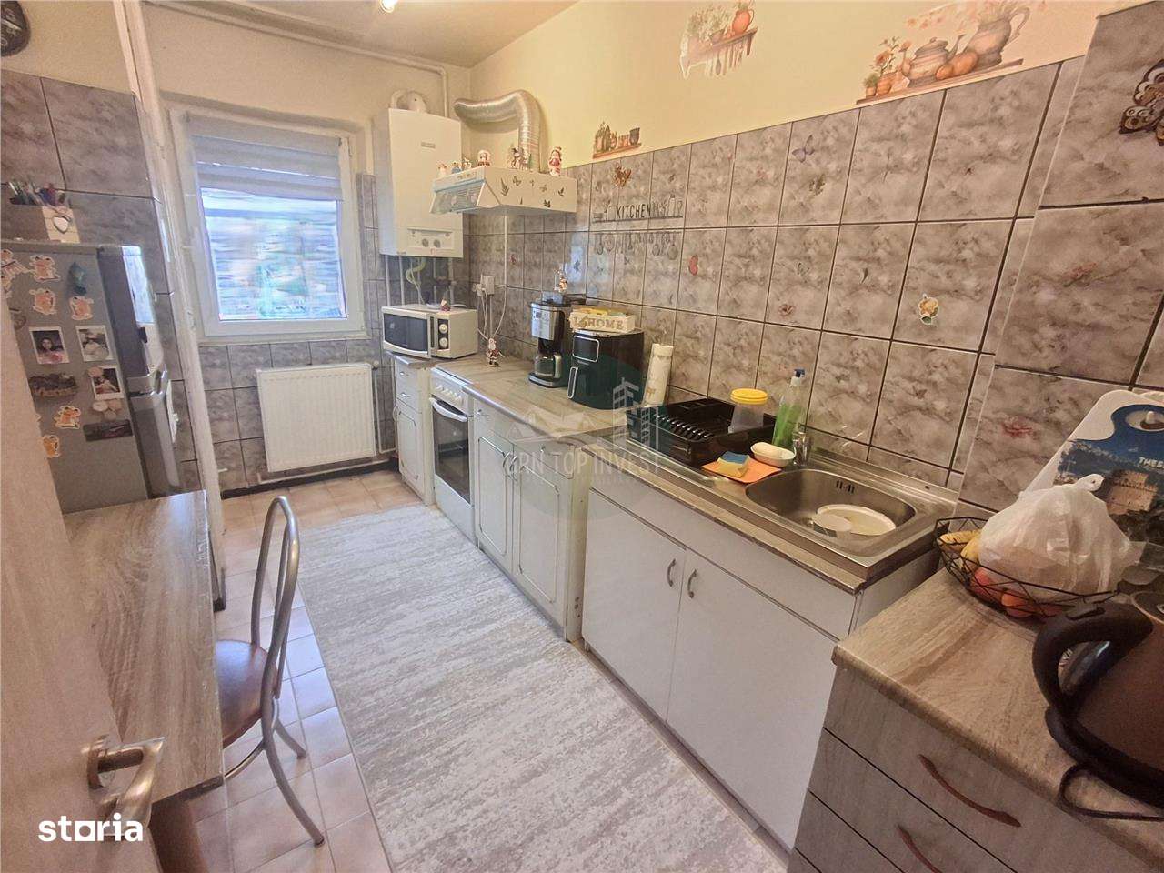 Apartament 3 camere decomandat 2 balcoane pivnita zona Valea Aurie - Imagine principală: 4/19