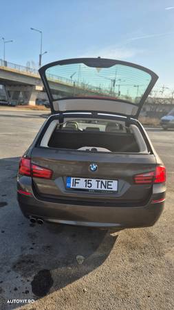 BMW Seria 5 528i Touring Aut. - 19