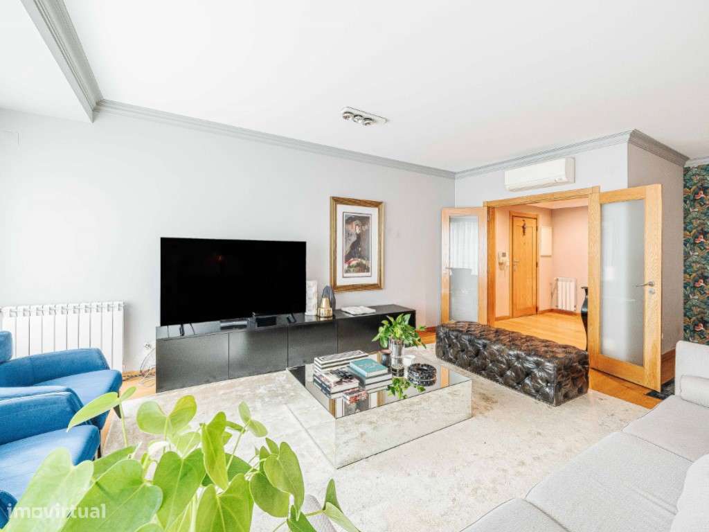 Apartamento T3 em Telheiras com 155m², Box e Excelente Exposição So... - Grande imagem: 2/54