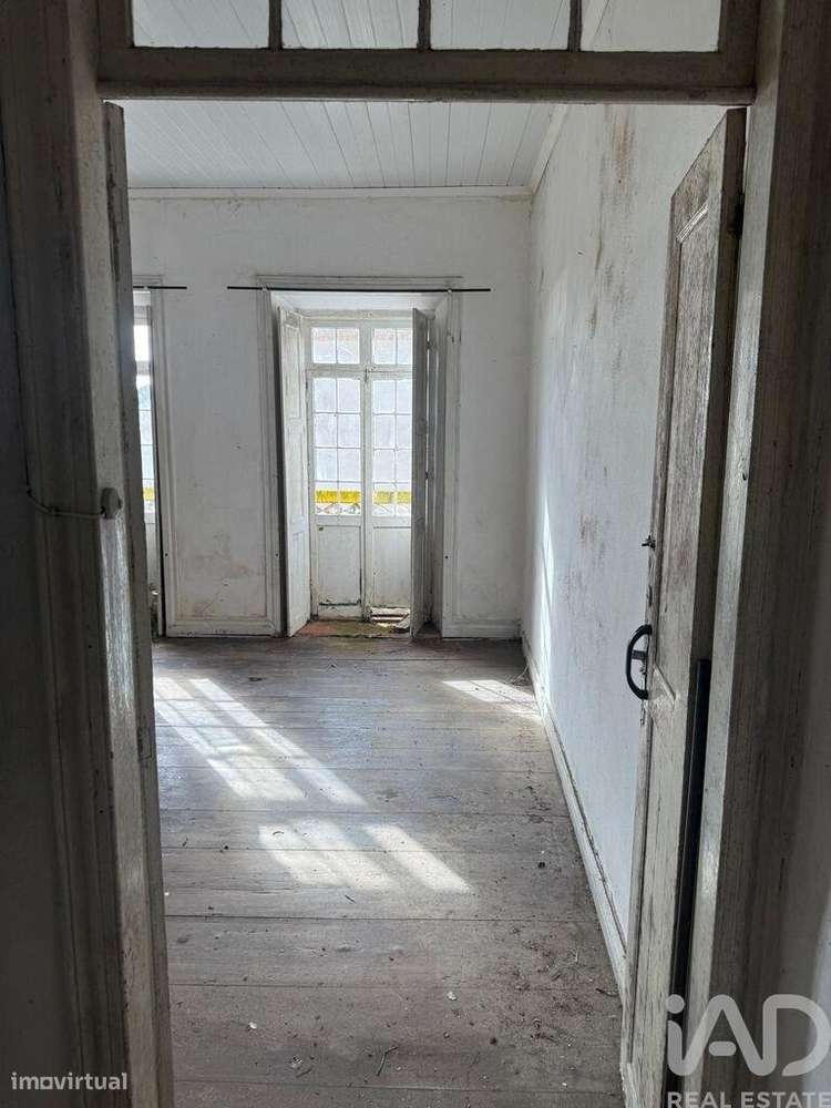 Prédio em Vila do Porto de 185 m2 - Grande imagem: 2/10