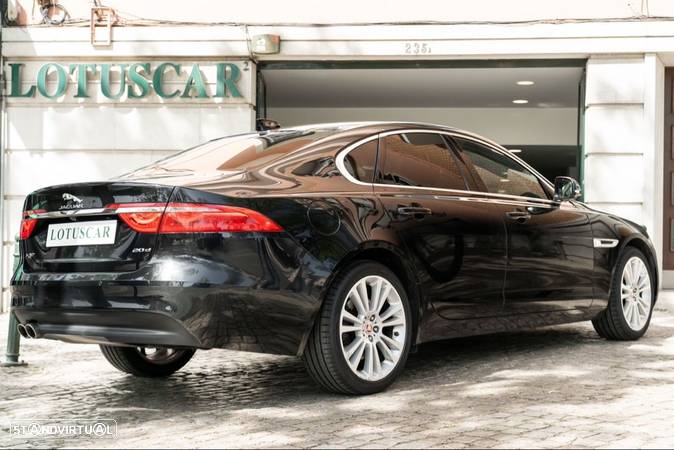 Jaguar XF 2.0-d - 3