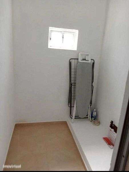 Aluga se T2 anexo - Grande imagem: 4/8