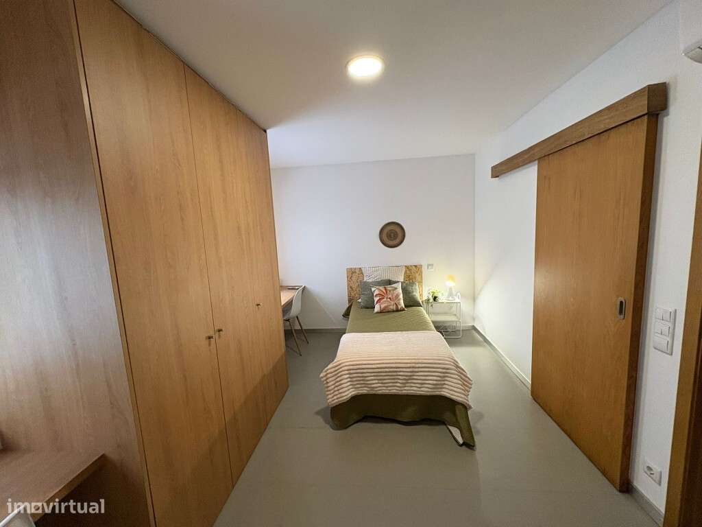 Quarto para estudante ou jovem trabalhadora na Universidade do Minho - Grande imagem: 4/26
