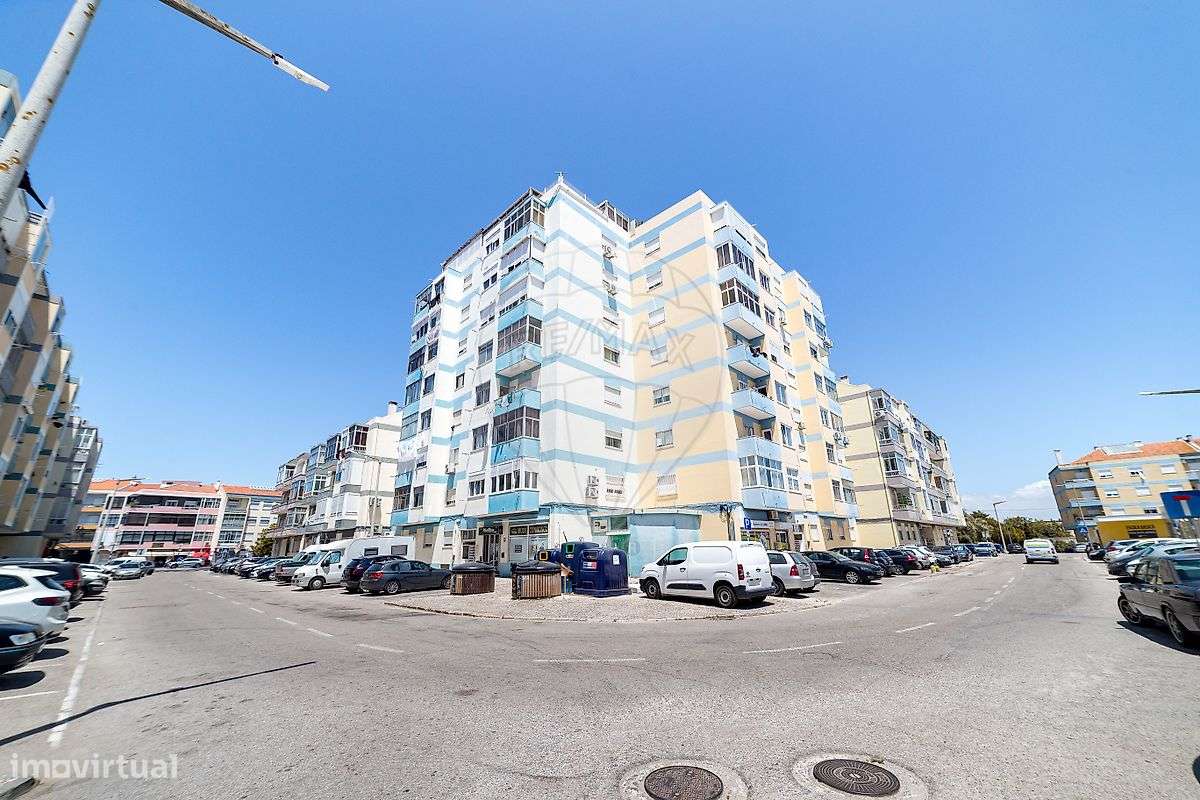 Apartamento T2 para venda na Cruz de Pau, Amora.-31