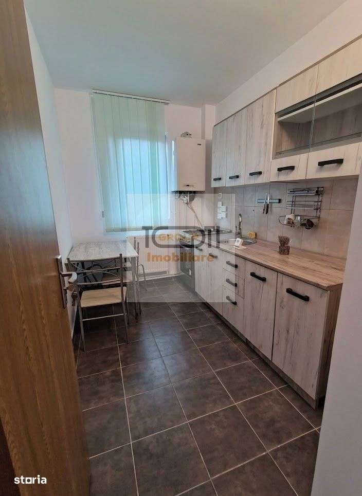 Apartament de vânzare în zona PĂCURARI, 3 camere decomandat-4