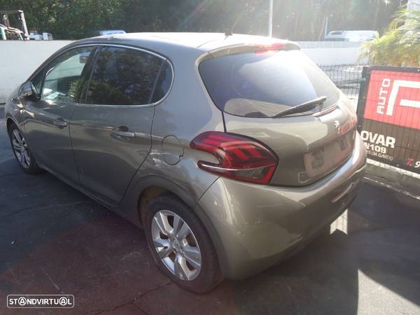 Peugeot 208 de 2012 - 4