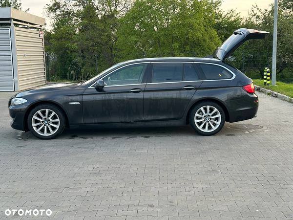 BMW Seria 5 520d Touring - 2