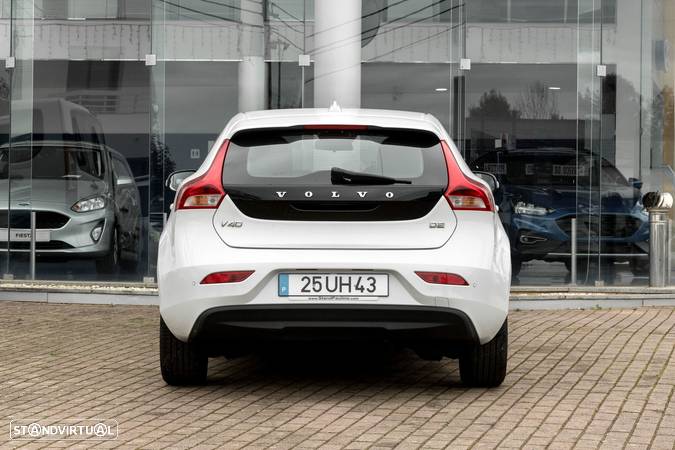 Volvo V40 2.0 D2 Kinetic Eco - 4