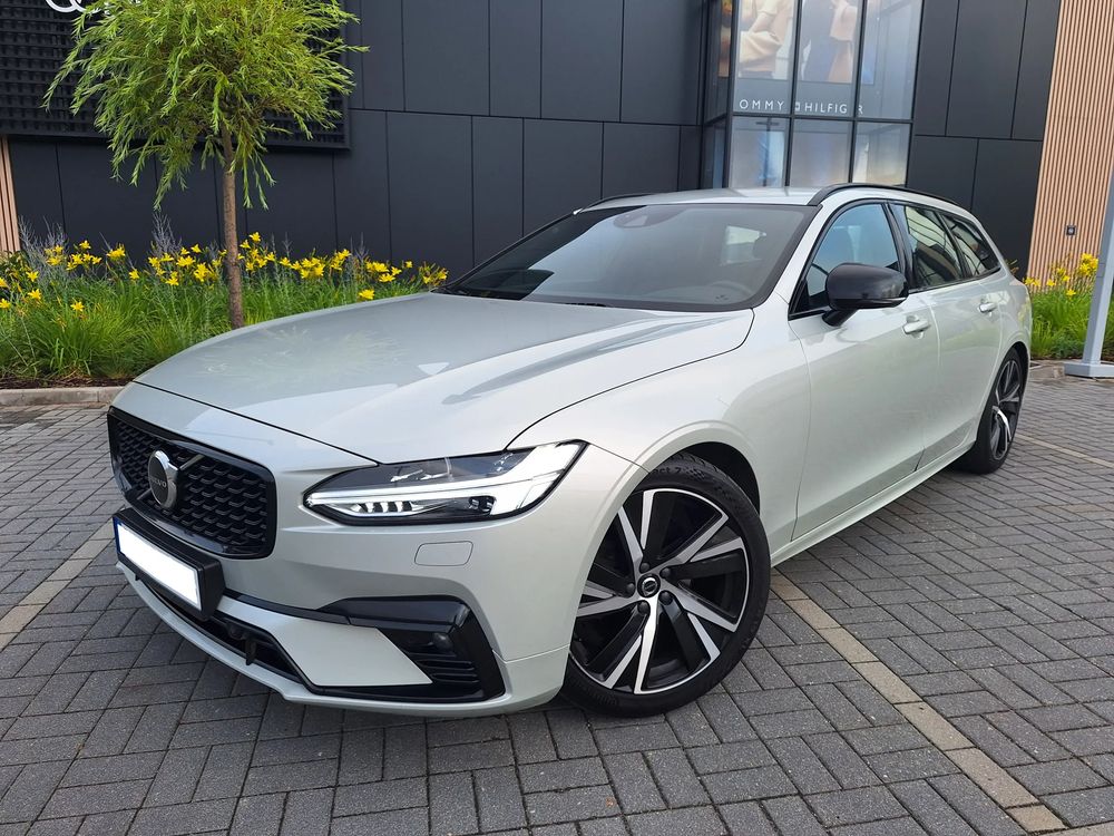 Volvo V90 D4 R-Design 2020