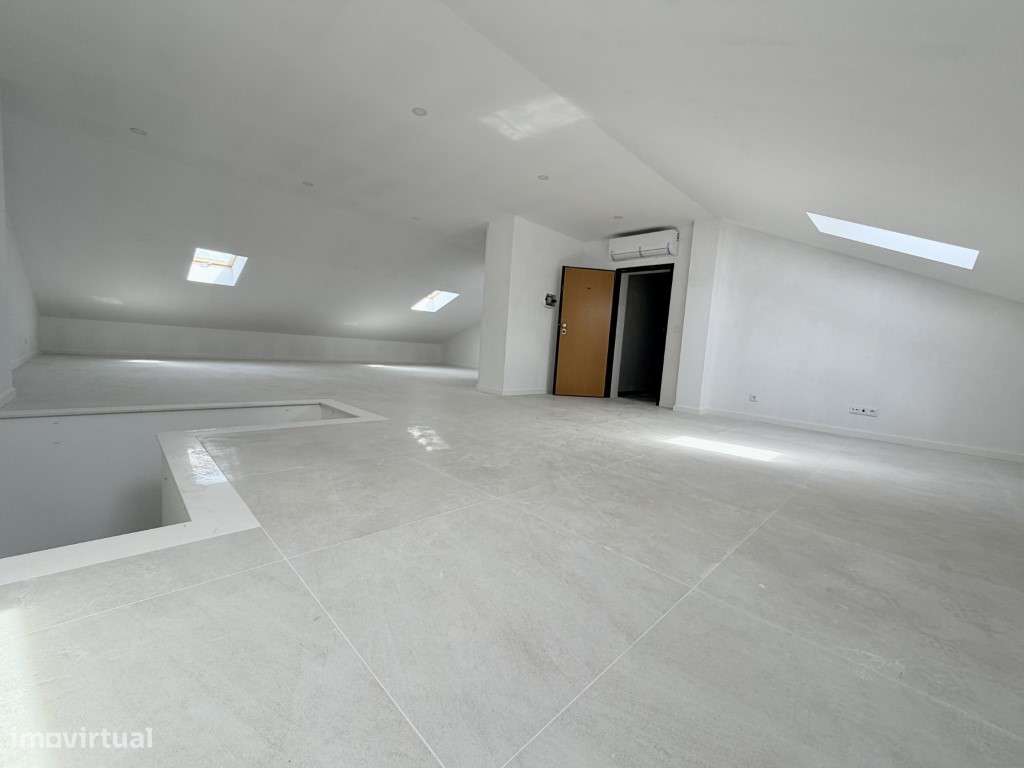 Apartamento Duplex T3 com Openspace de 73 m2 e Garagem-22