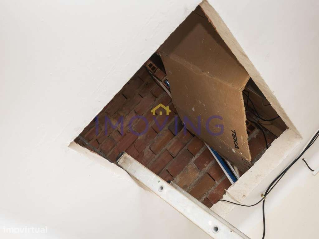 Apartamento T2 para venda no Barreiro-9