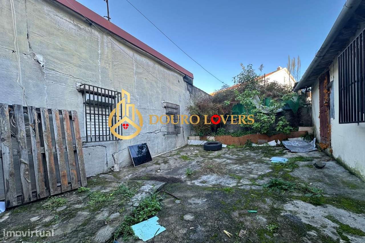 Casa Térrea com Terreno na Asprela, S. Mamede de Infesta-6