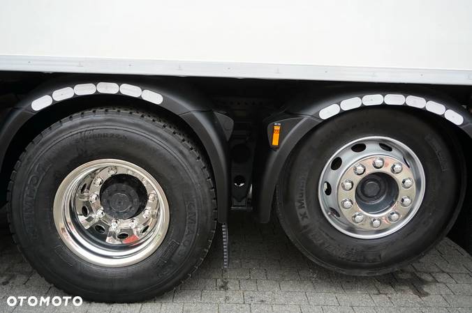 DAF XF 450 6×2 E6 / Chłodnia Lacapitaine 18 palet - 24