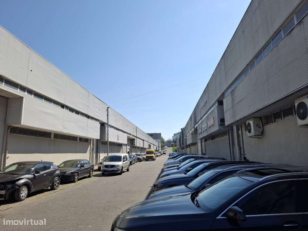 Pavilhão Industrial - Azurém-18