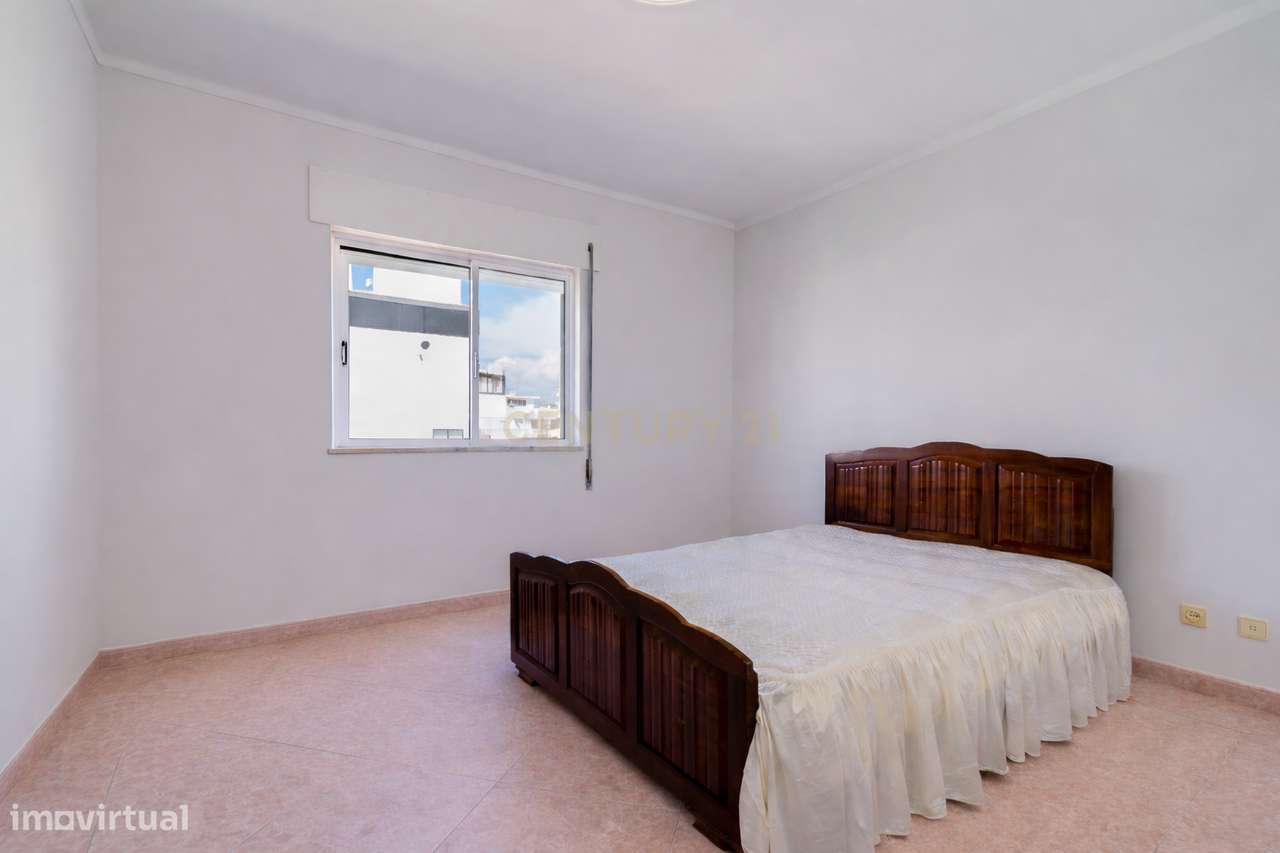 Apartamento T3 a 300m da Praia em Quarteira-9