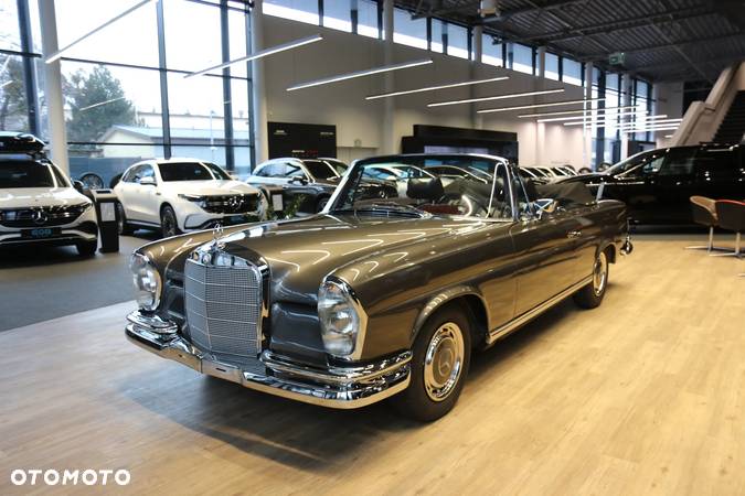 Mercedes-Benz Inny - 1