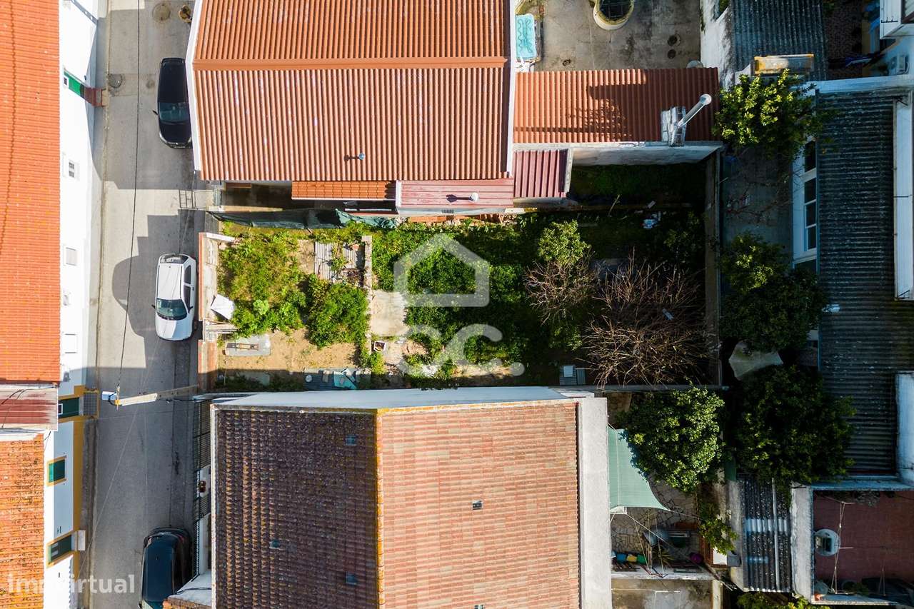 Terreno de 150m²com Projeto Aprovado para Moradia T3  | Bairro do Frei - Grande imagem: 3/21