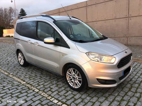 Ford Tourneo Courier 1.5 TDCi Titanium - 2