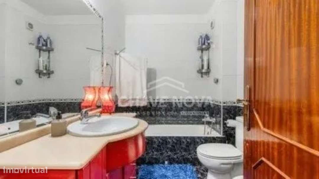 Apartamento T2 em Gondomar com Garagem e Varanda - Grande imagem: 3/16