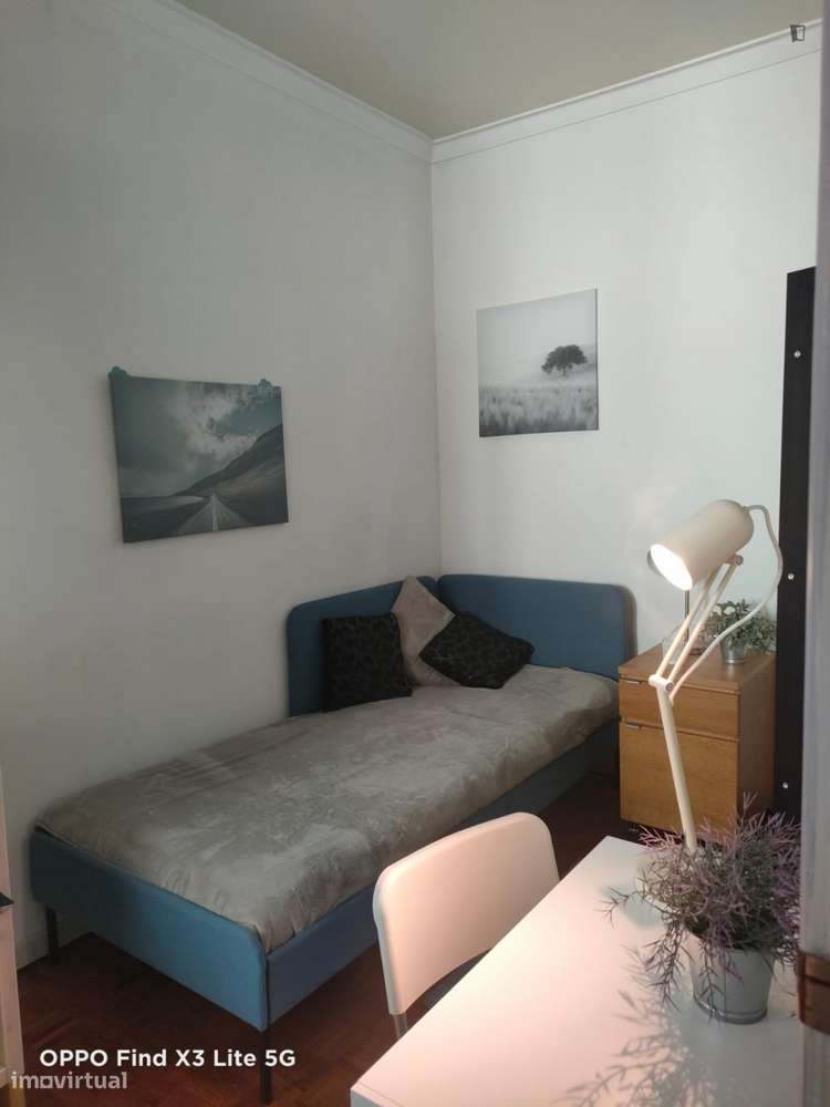 Quarto - localizado em São Sebastião Lisbon - Grande imagem: 4/8