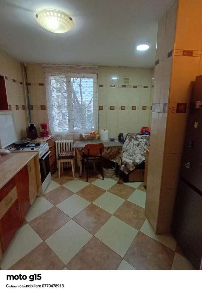 3 Camere, zona Orsova, Militari