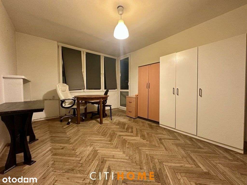 *Apartament do remontu przy ul. Królewskiej *-0