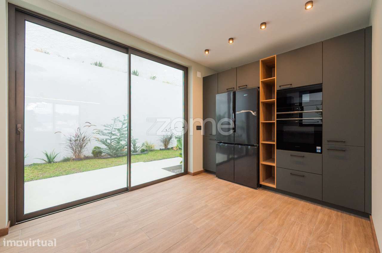 Moradia individual T3 na Amoreira (Cascais)-44