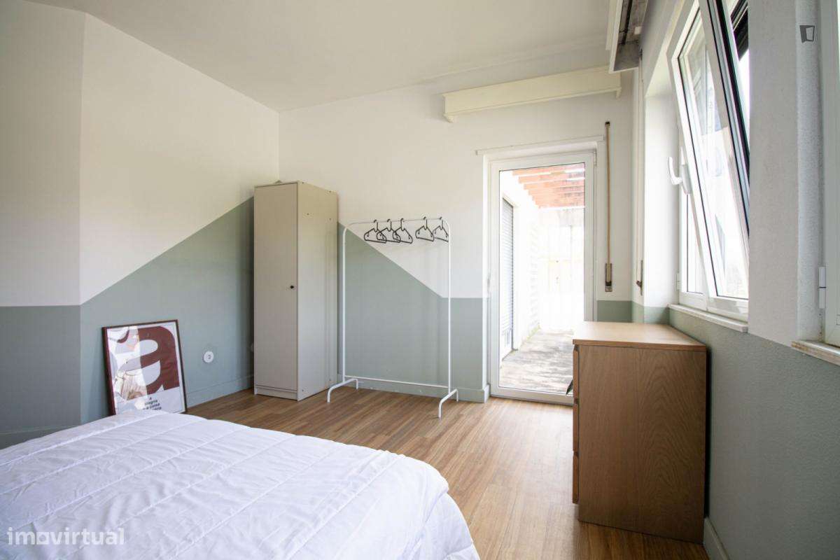 Quarto - localizado em Guimaraes - Grande imagem: 4/12