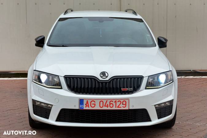 Skoda Octavia 2.0 TDI DSG RS - 9