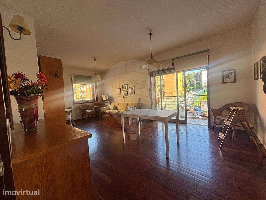 Apartamento T1 para arrendamento - Grande imagem: 1/16