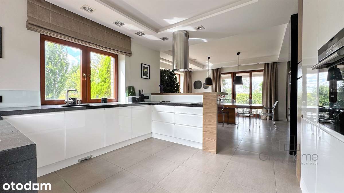 Przestronny jednorodzinny dom w Nowej Woli-6