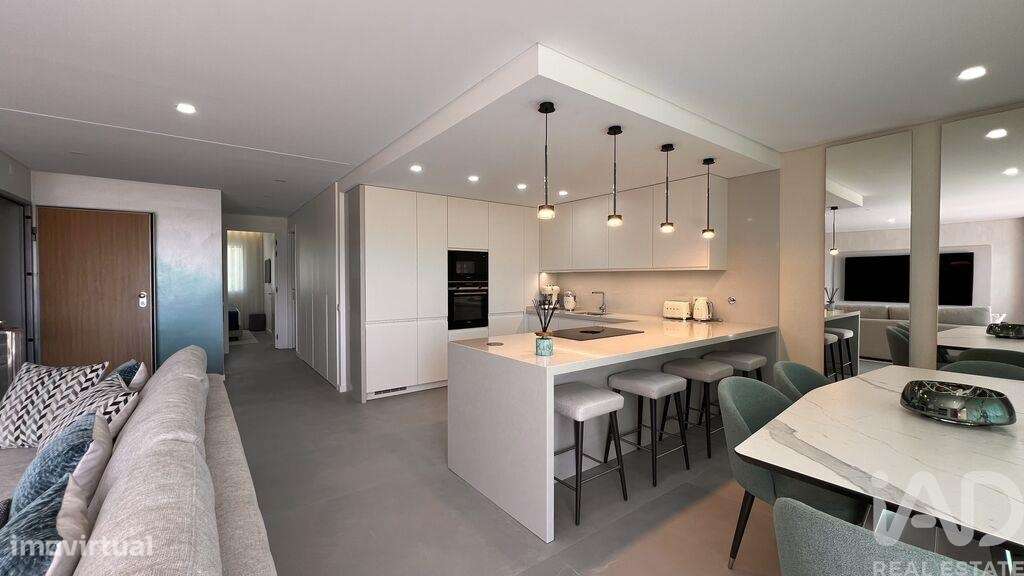 Apartamento T2 em Quarteira de 187,00 m2 - Grande imagem: 5/26