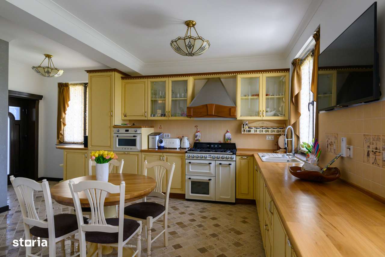 Casă de vânzare-16